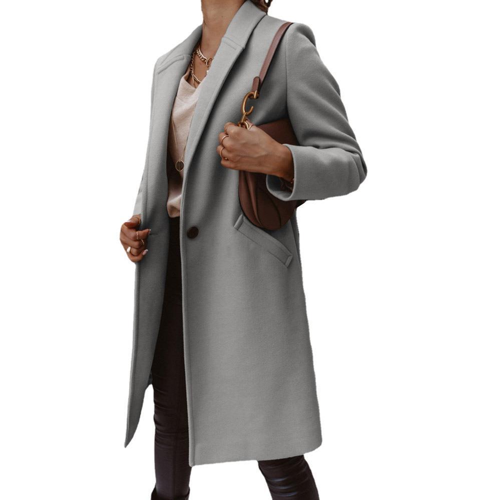 A Mid-length Coat With Solid Lapels