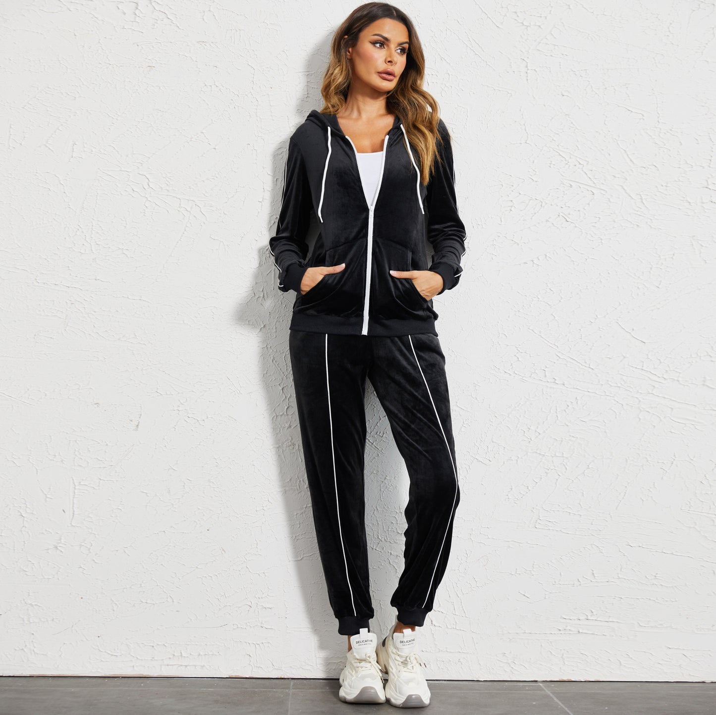 Women's Long-sleeved Trousers Two-piece Suit Sweater Hooded Jacket Sports And Leisure Suit